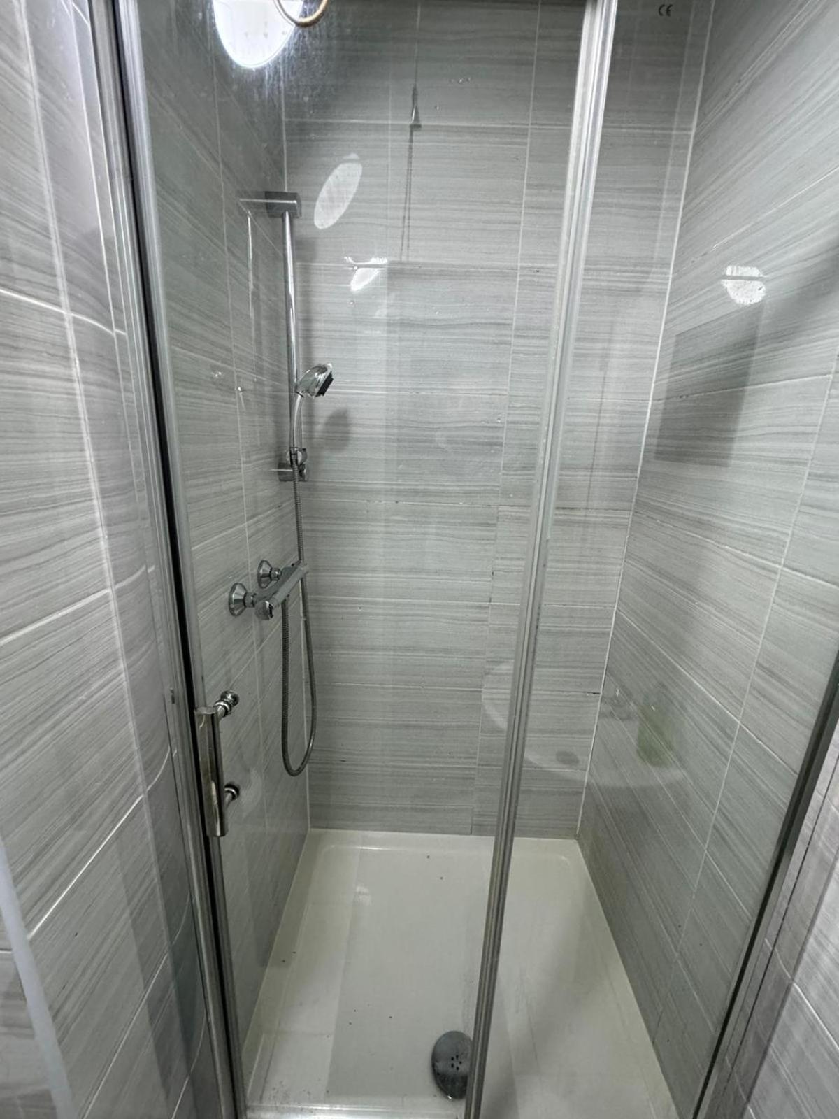 Deluxe Ensuite Double Room With Ensuite Coventry Extérieur photo