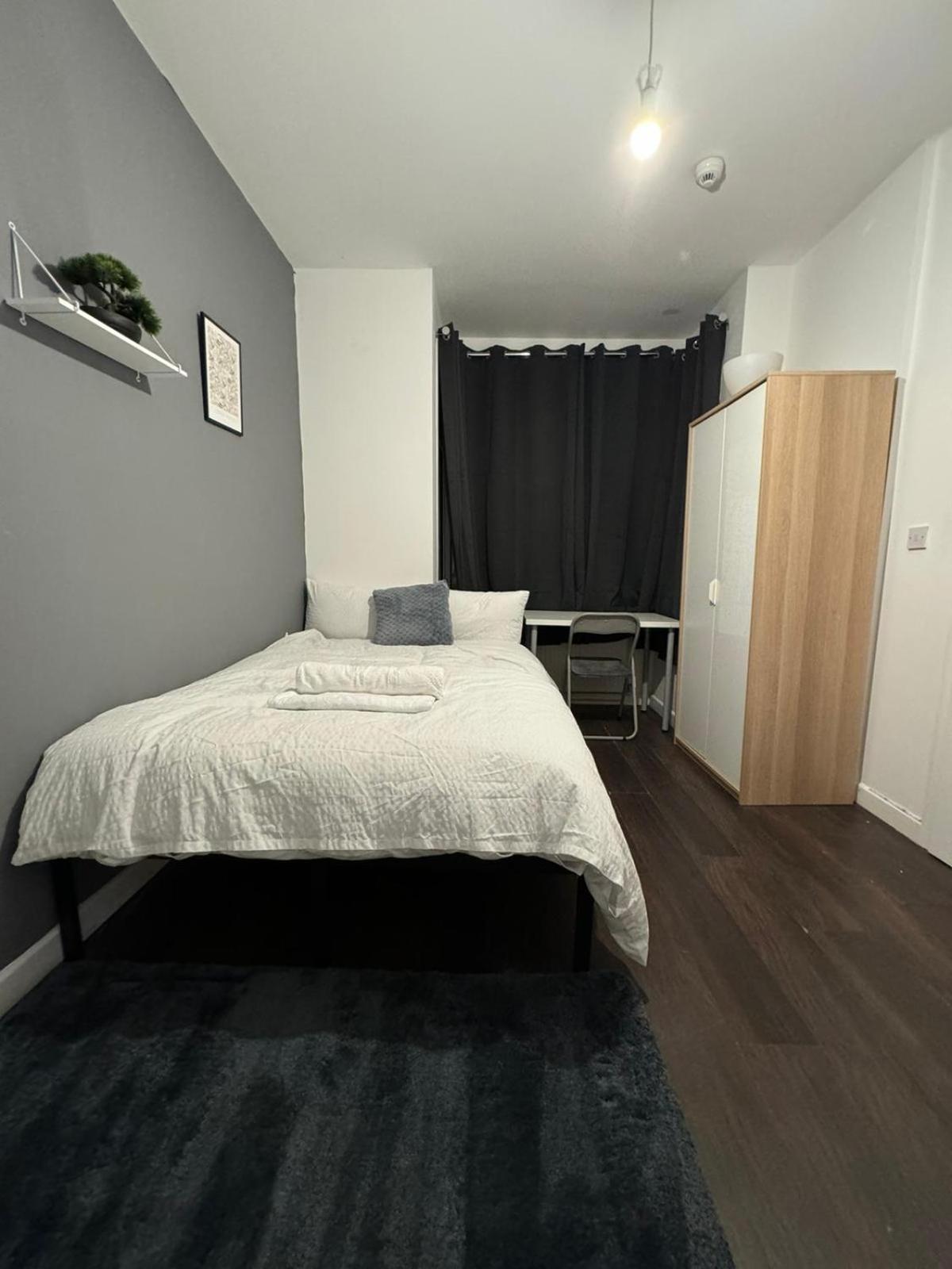 Deluxe Ensuite Double Room With Ensuite Coventry Extérieur photo