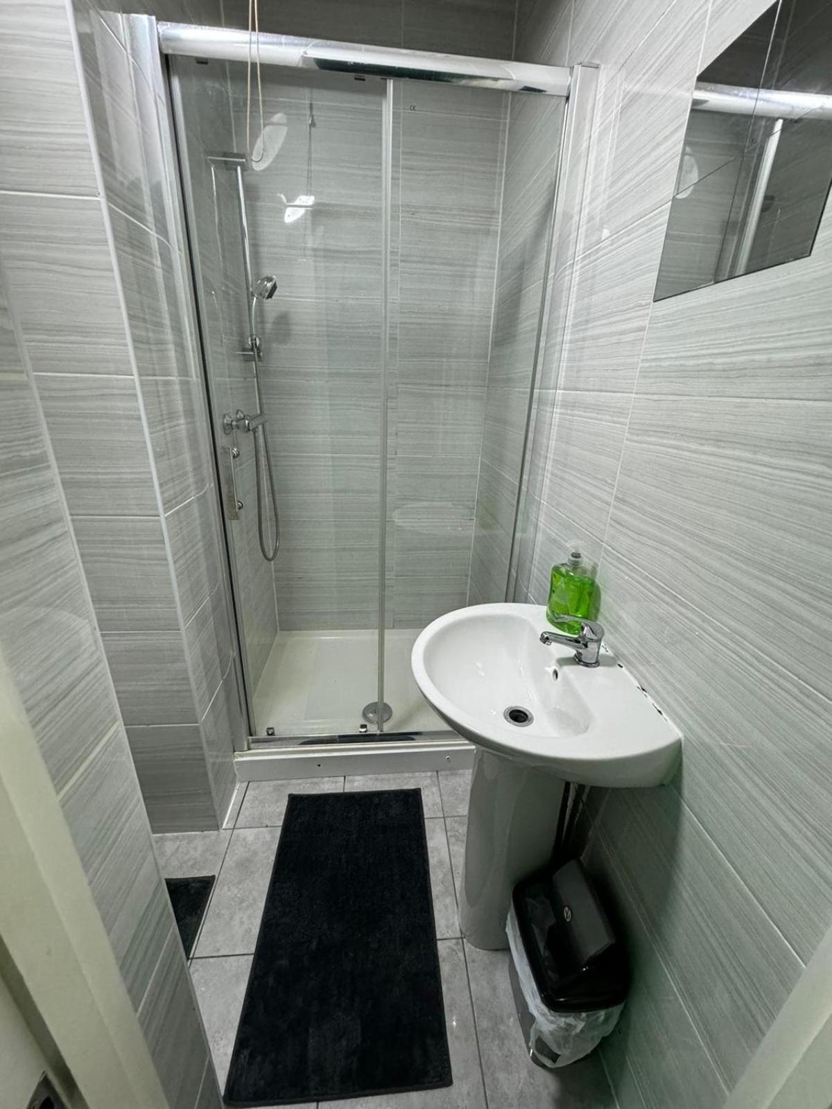 Deluxe Ensuite Double Room With Ensuite Coventry Extérieur photo